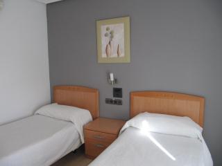 Hostal Meseguer - El Altet - 3