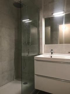 Confort - Nancy Centre - Chambre - Salle de sport - 45 m2 - 1