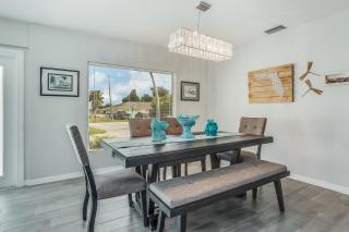 Barsl Retreat - Cape Coral - 2