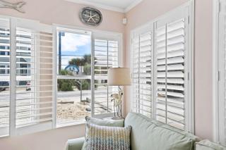 Gulf Holiday Home - 5