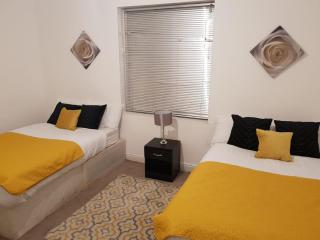 Bambz Apartment 2 - Manchester - 7