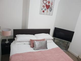 Bambz Apartment 2 - Manchester - 4