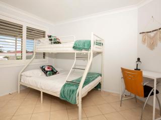 Coastaway I Pet Friendly I 3 Min Walk to Beach - Culburra Beach - 2
