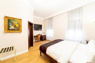 Picasso Boutique Hotel - 4