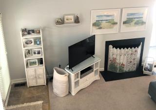 Sea Colony Singles - 3