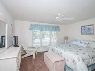 Sea Colony Sanddollar III - 6