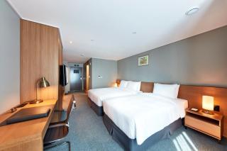 Ramada by Wyndham Gumi - 6