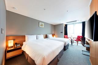 Ramada by Wyndham Gumi - 5