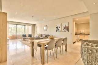Elegant V&A Waterfront Canal Apartment - Cape Town - 9