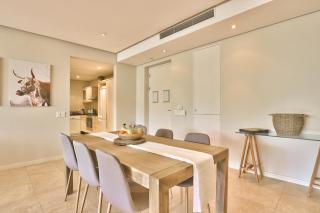 Elegant V&A Waterfront Canal Apartment - Cape Town - 8