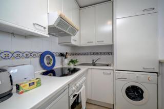 Exceptional Beachfront Complex with Pool in Costalita, Estepona - Estepona - 3