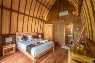Wooden Puri Guesthouse - Uluwatu - 2