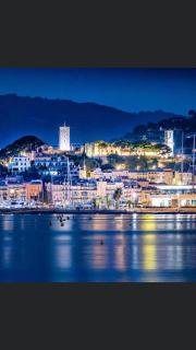 Cannes Old Port, SEAFRONT & SEAVIEW, great air conditioning as the hot summer days arrive soon - 9