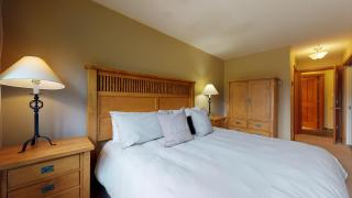 3BR | Greystone Lodge | Ski In / Out | Pool & Hot Tub | Epic Location - 2
