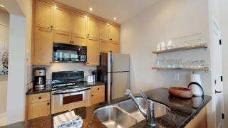 1BR plus Loft in Glacier Lodge, King Bed, Near Gondola, Private Balcony, Free Ski Valet - 5