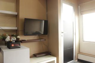 Well Appointed & Stylish 2BR at Jarrdin Cihampelas Apartment By Travelio - Bandung - 4