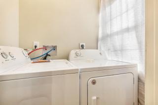 St Charles Spacious Condo in the Heart of the City - New Orleans - 2