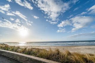 The Jewel of the Nye - Newport - 7