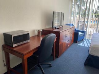 Miami Gardens Inn & Suites - 3