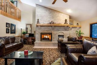 AmericInn by Wyndham Tomah - 9