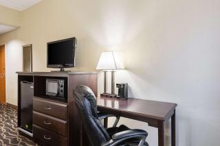 Quality Inn & Suites Southport - Indianápolis - 2