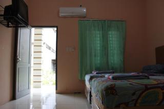 Penginapan Transit Tomato - Tanjungmorawa - 3