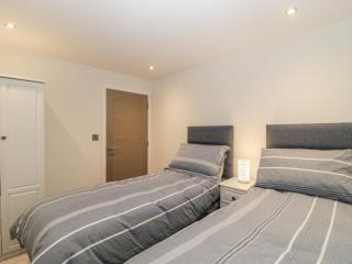 Flat 2, 38 Preston Road - Weymouth - 1