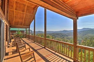 Unparalleled Mountain Views Spacious Cabin in NC! - 9
