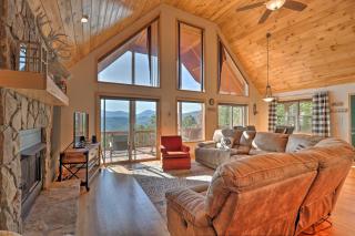Unparalleled Mountain Views Spacious Cabin in NC! - 8