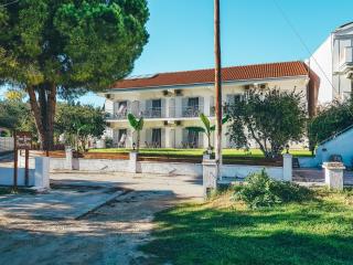 Three Seasons - Kavos - 4