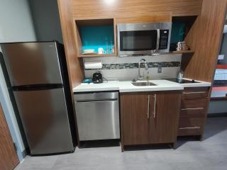 La Quinta Inn & Suites by Wyndham Fort Stockton Northeast - Fort Stockton - 4