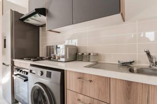 Alimama Spaces: The Manson's Green Creek Studio - 1