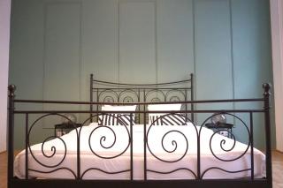 Large Apartments - Great for Groups - with Balcony or Terrace - 4