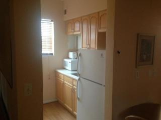 Collins Avenue Hostel - Miami Beach - 2
