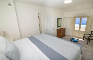 Elegant Santorini Villa Villa Spyros Villa Demi Private Hot Tub Air Conditioning 2 Bedroom - Oia - 1