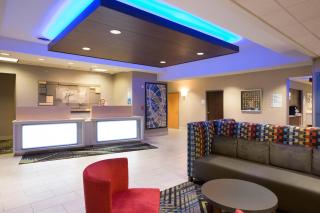Holiday Inn Express Hastings by IHG - Hastings - 3