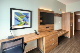 Holiday Inn Express & Suites - Charlotte - South End by IHG - Charlotte - 6