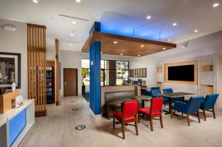 Holiday Inn Express & Suites Chatsworth by IHG - Chatsworth - 0