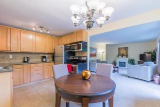 the Romeo, Best Area, 2 Bedrooms, WD, Jacuzzi Bath, No Stairs, New Carpet, 825sf - 7