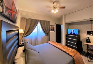 Dickinson Guest House, Guadalajara Expo - 0