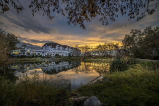 Prestige Harbourfront Resort, WorldHotels Luxury - Salmon Arm - 9