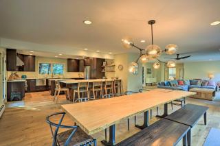 Roomy Avon Family Chalet with Hot Tub in EagleVail! - Avon - 4
