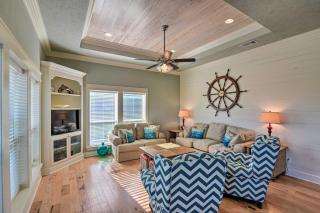 Deck and Fire Pit Updated Crystal Beach Retreat! - Bolivar Peninsula - 6