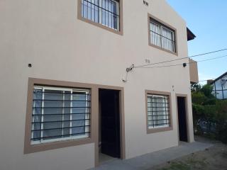 Bien al Sur Complejo de Departamentos en Planta Alta y Baja a dos cuadras del Mar - 4