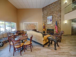 Cherokee Grand Hotel - Cherokee - 8