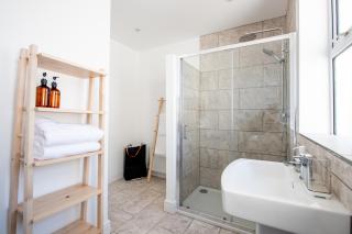 Relax In Comfortable & Stylish Pontcanna Apartment, Free Private Parking - Cardiff - 5