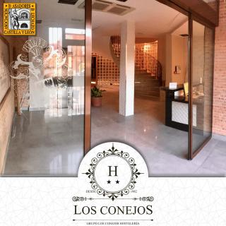 Hotel Los Conejos - Mora - 9