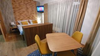 Rodinný privátny apartmán A309 v úplnom centre Starého Smokovca - tichá izba s parkovaním - 4