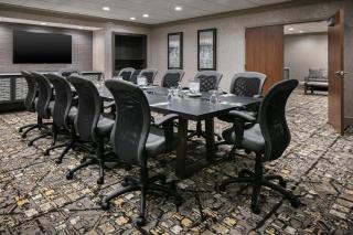 Holiday Inn Hotel & Suites Des Moines-Northwest by IHG - Urbandale - 1