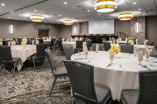 Holiday Inn Hotel & Suites Des Moines-Northwest by IHG - Urbandale - 5